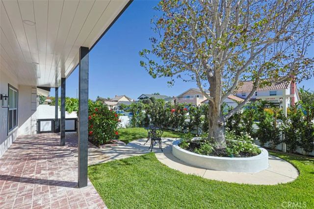 8331 Snowbird Drive, Huntington Beach, CA 92646