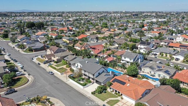 8331 Snowbird Drive, Huntington Beach, CA 92646