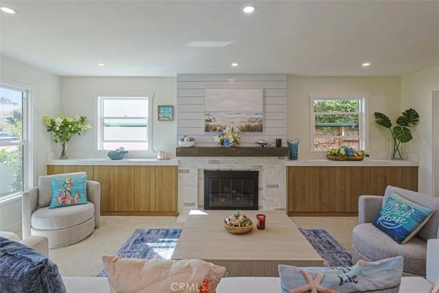 8331 Snowbird Drive, Huntington Beach, CA 92646