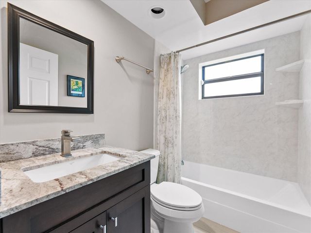 7585 Lexington Club Boulevard B, Delray Beach, FL 33446