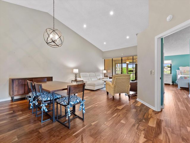 7585 Lexington Club Boulevard B, Delray Beach, FL 33446