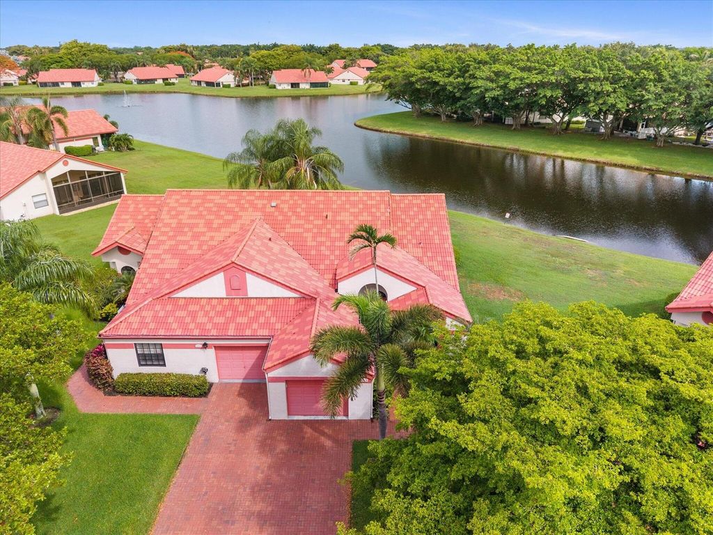 7585 Lexington Club Boulevard B, Delray Beach, FL 33446