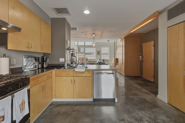 50 Athens St 2, Boston, MA 02127
