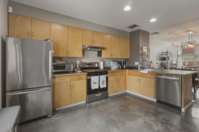 50 Athens St 2, Boston, MA 02127
