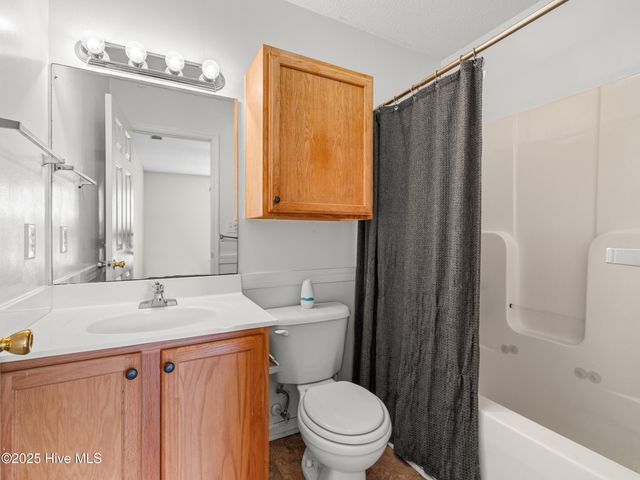 2618 Pinewood Home Drive, Pink Hill, NC 28572