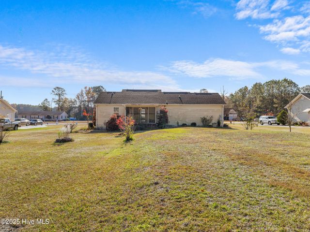 2618 Pinewood Home Drive, Pink Hill, NC 28572