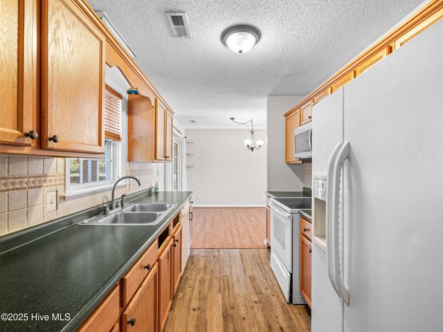 2618 Pinewood Home Drive, Pink Hill, NC 28572