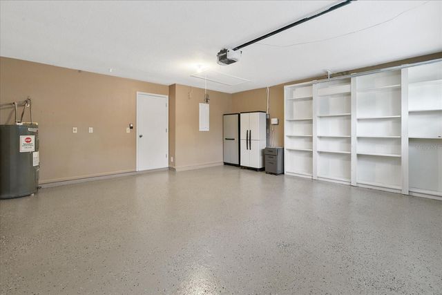 11647 FOX CREEK DRIVE, Tampa, FL 33635