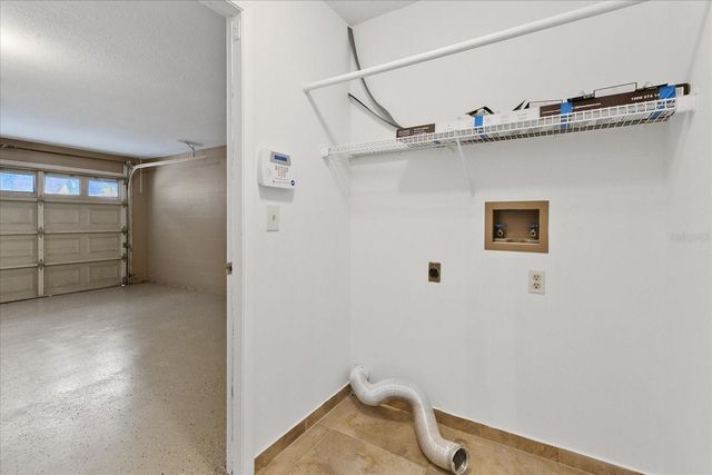 11647 FOX CREEK DRIVE, Tampa, FL 33635