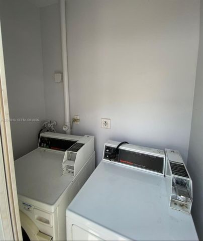 1015 SW 4th Ave B, Fort Lauderdale, FL 33315