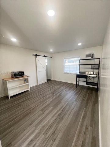 1015 SW 4th Ave B, Fort Lauderdale, FL 33315