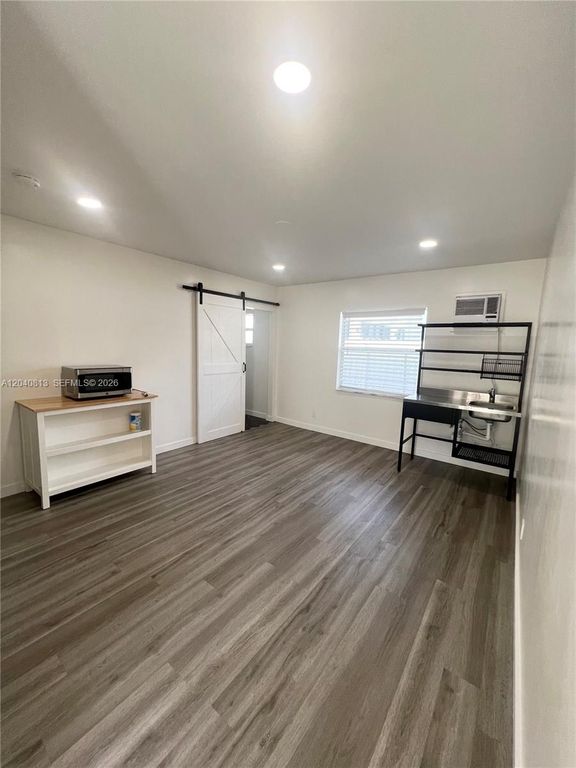 1015 SW 4th Ave B, Fort Lauderdale, FL 33315