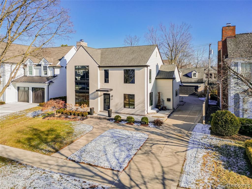 1323 Washington Boulevard, Birmingham, MI 48009