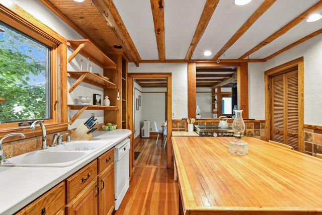2326 E Johnson Street, Madison, WI 53704