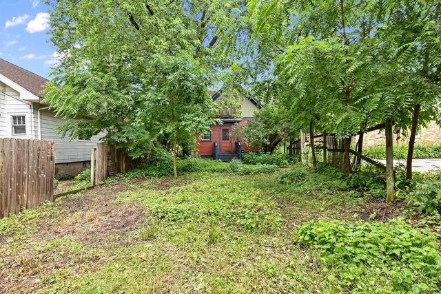 2326 E Johnson Street, Madison, WI 53704