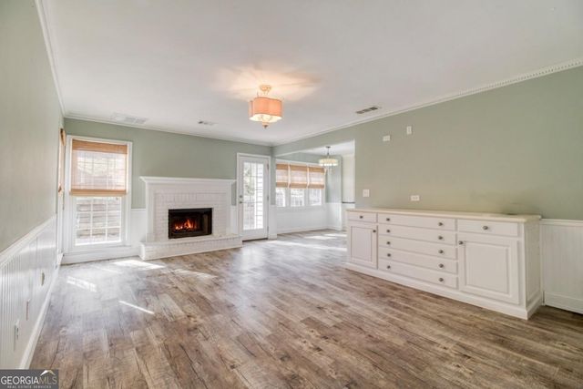 1203 Parkwood NW, Acworth, GA 30102