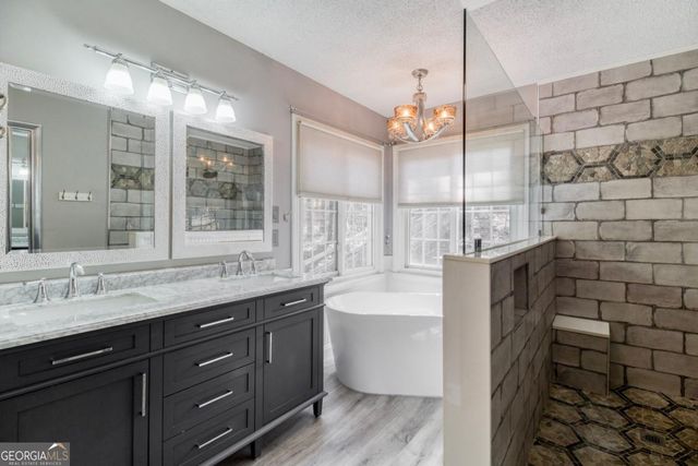 1203 Parkwood NW, Acworth, GA 30102