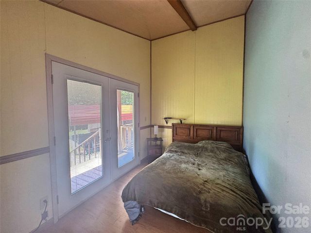 173 Croom Hollow Drive, Nebo, NC 28761
