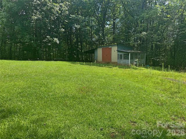 173 Croom Hollow Drive, Nebo, NC 28761
