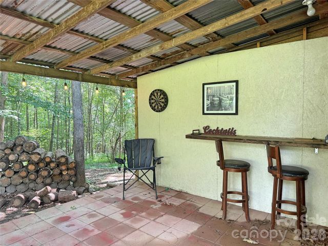 173 Croom Hollow Drive, Nebo, NC 28761