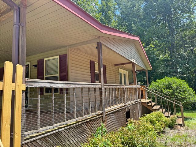 173 Croom Hollow Drive, Nebo, NC 28761