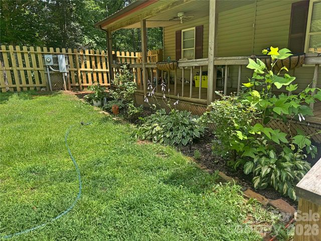 173 Croom Hollow Drive, Nebo, NC 28761