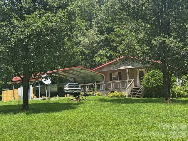 173 Croom Hollow Drive, Nebo, NC 28761