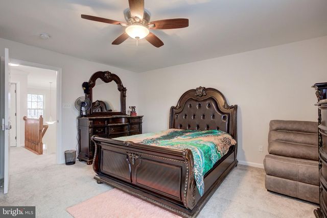 5218 WINDBREAK DR, Fredericksburg, VA 22407