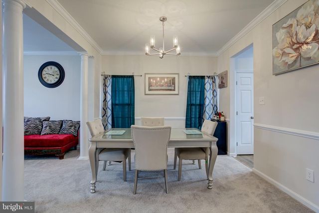 5218 WINDBREAK DR, Fredericksburg, VA 22407