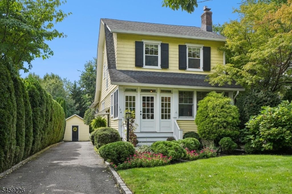 104 Wildwood Ave, Montclair Twp., NJ 07043 — exterior