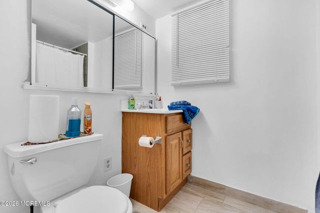 1016 W Bay Avenue, Barnegat, NJ 08005