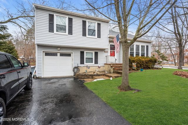 1016 W Bay Avenue, Barnegat, NJ 08005