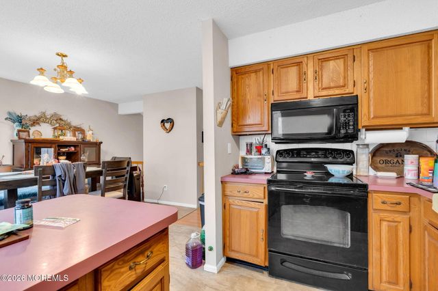 1016 W Bay Avenue, Barnegat, NJ 08005