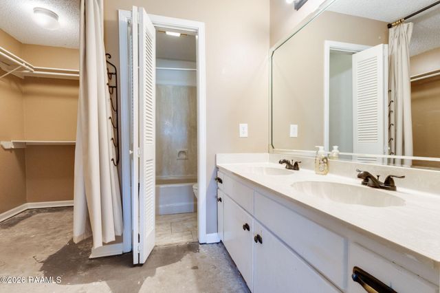 402 Sellers Road, Duson, LA 70529