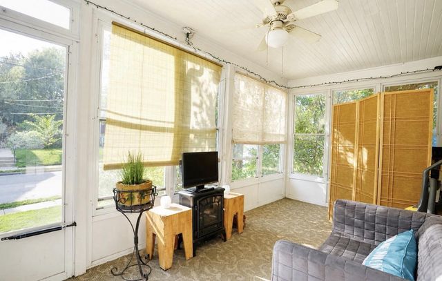 2009 LAUREL RD, Havertown, PA 19083