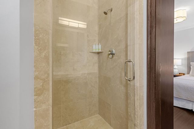 70 E WALTON Street 902-1002, Chicago, IL 60611