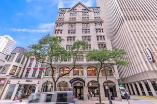 70 E WALTON Street 902-1002, Chicago, IL 60611