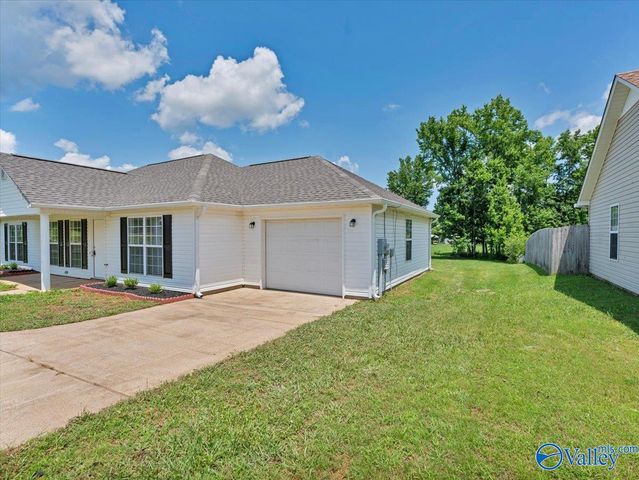 28221 Nuke Whitt Lane, Ardmore, AL 35739