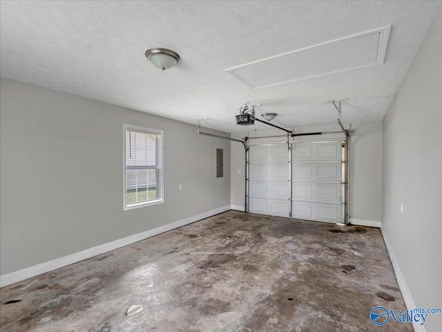 28221 Nuke Whitt Lane, Ardmore, AL 35739