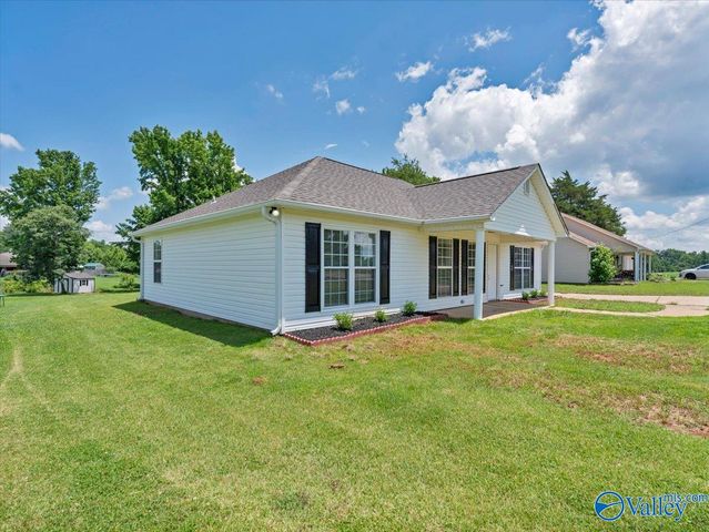 28221 Nuke Whitt Lane, Ardmore, AL 35739