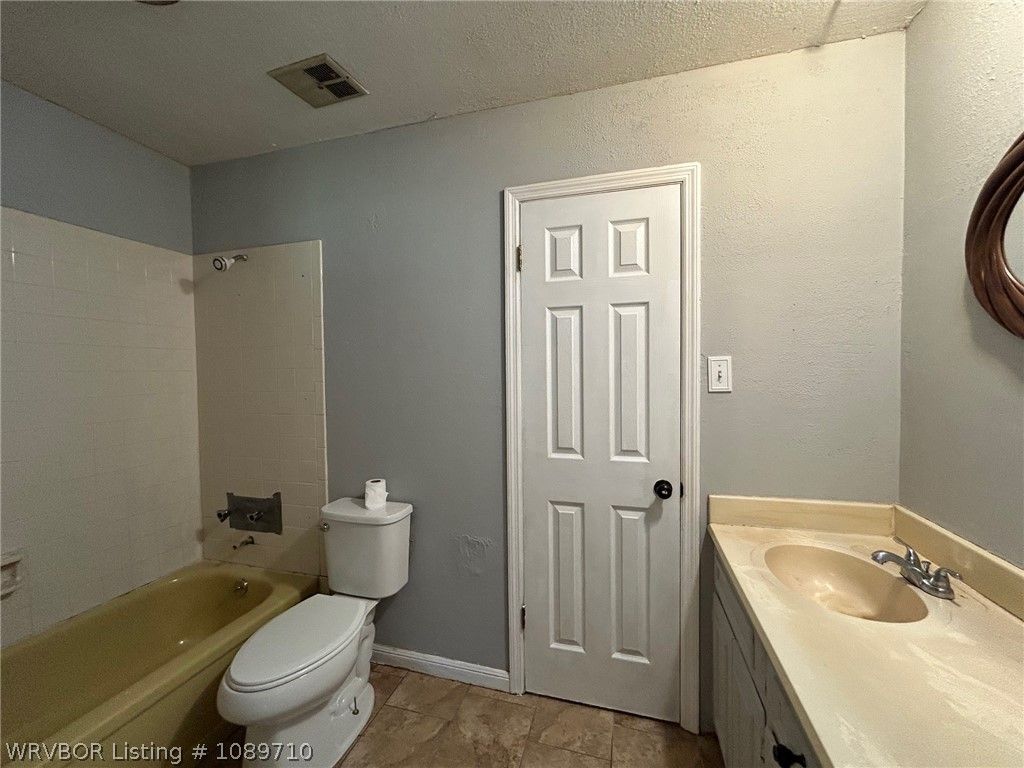 3301 64th Street 3301 64th Street