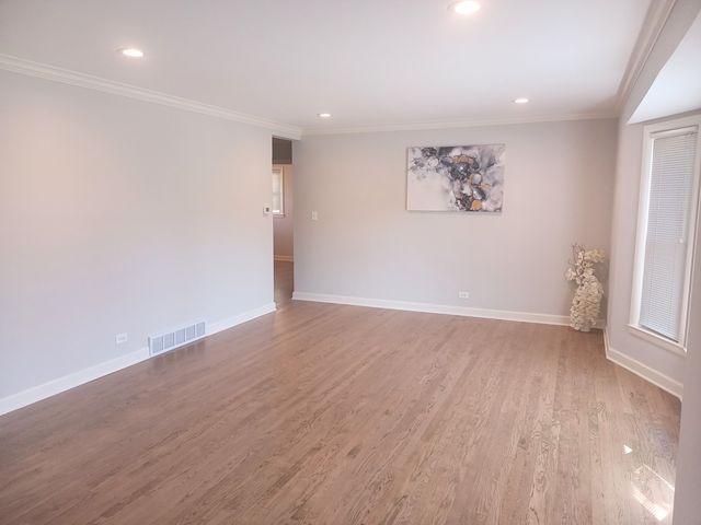320 N Washington Avenue, Park Ridge, IL 60068