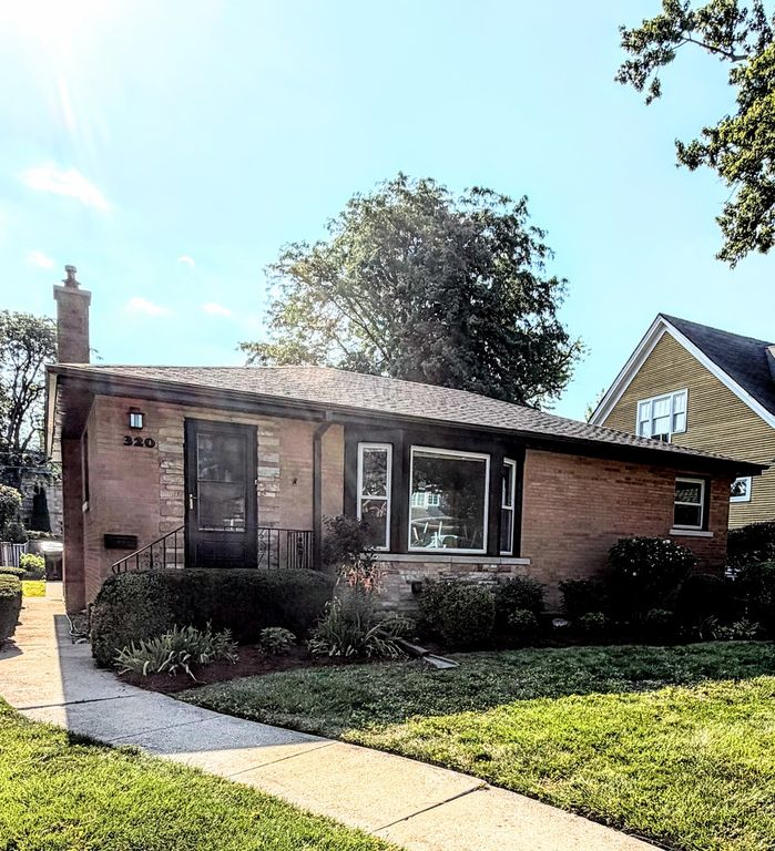 320 N Washington Avenue, Park Ridge, IL 60068