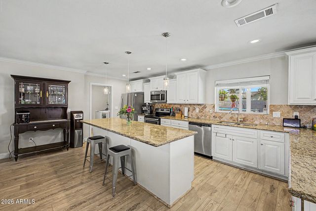 427 W SPUR Avenue, Gilbert, AZ 85233