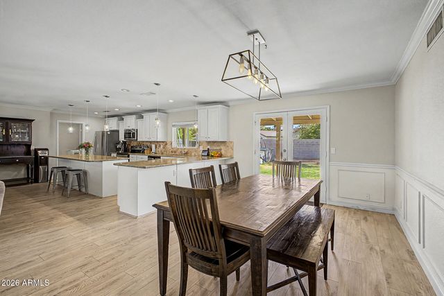 427 W SPUR Avenue, Gilbert, AZ 85233