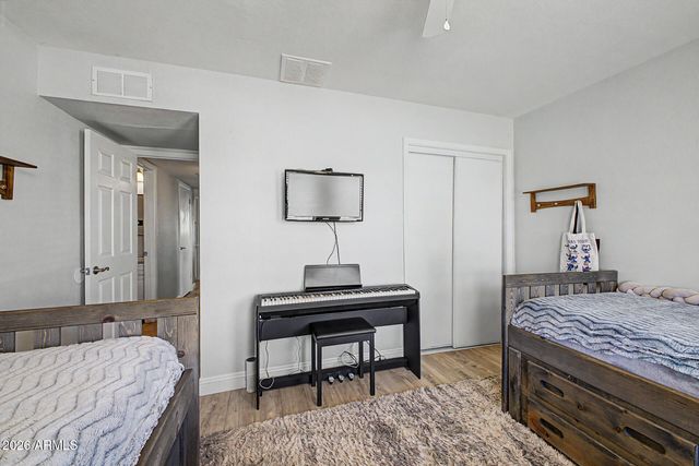 427 W SPUR Avenue, Gilbert, AZ 85233