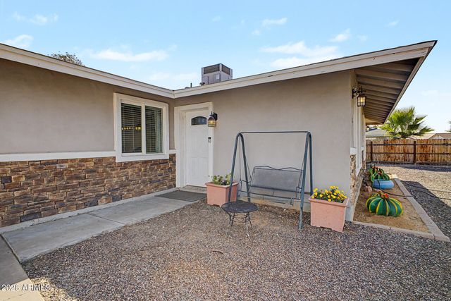 427 W SPUR Avenue, Gilbert, AZ 85233