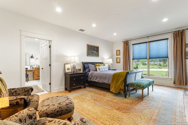 31545 Meadow Creek, Fair Oaks Ranch, TX 78015