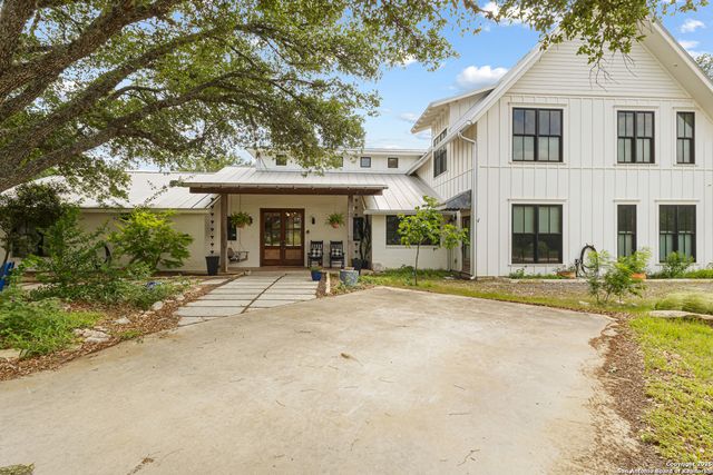 31545 Meadow Creek, Fair Oaks Ranch, TX 78015