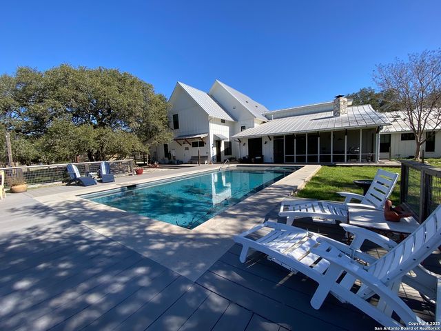 31545 Meadow Creek, Fair Oaks Ranch, TX 78015